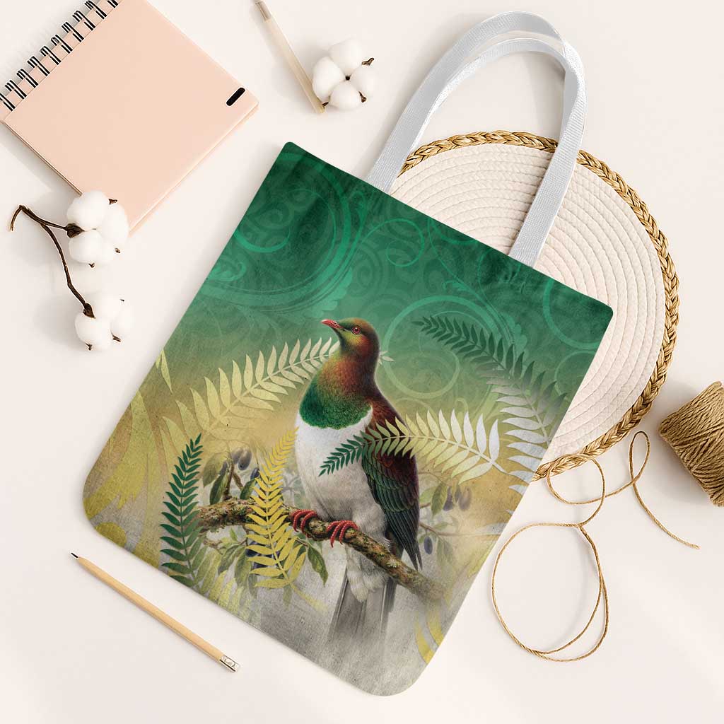 New Zealand Pigeon Kereru Tote Bag Maori Fern Art Green Gradient LT05 White Strap One Size Green - Polynesian Pride