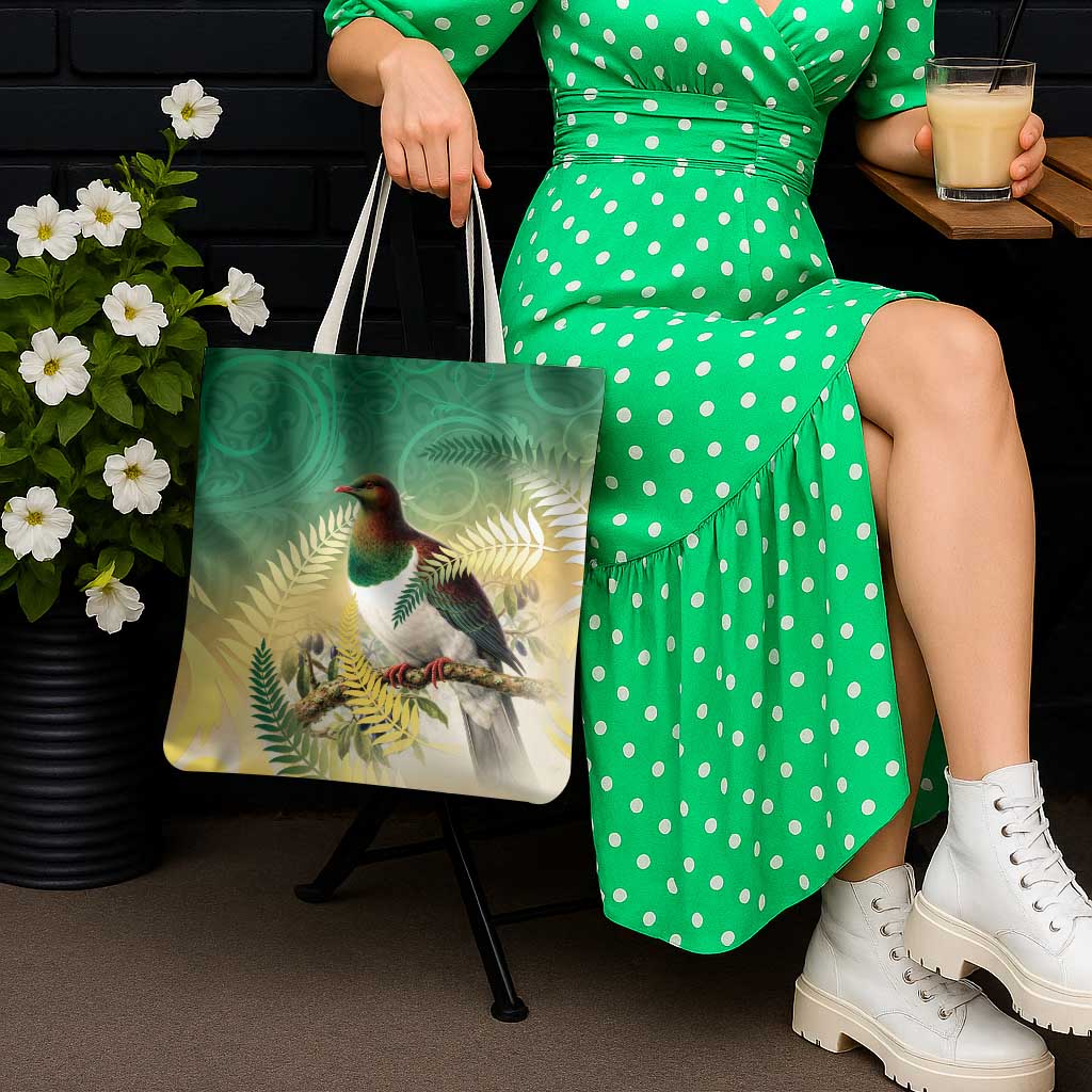 New Zealand Pigeon Kereru Tote Bag Maori Fern Art Green Gradient LT05 - Polynesian Pride
