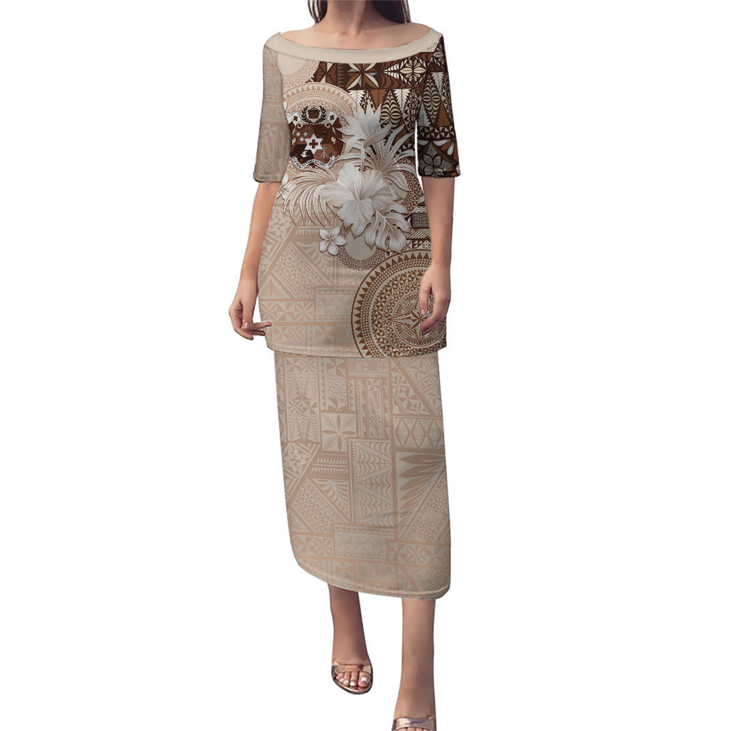 Tonga Ngatu Motifs Family Matching Puletasi and Hawaiian Shirt With Coat Of Arms Beige LT05 Mom's Dress Beige - Polynesian Pride