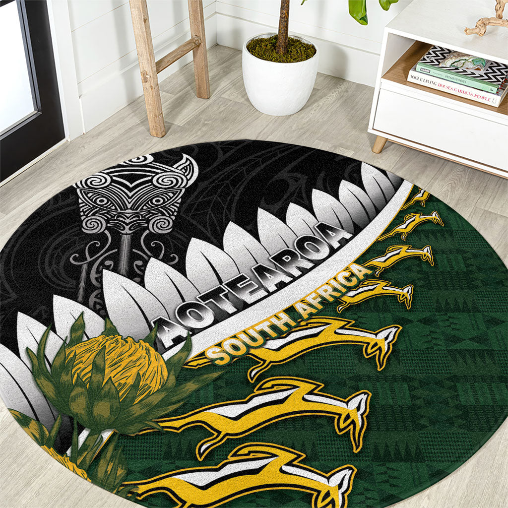Rugby New Zealand And South Africa Round Carpet Silver Fern With Springboks LT05 Black - Polynesian Pride