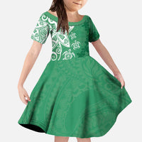 Polynesia Family Matching Off The Shoulder Long Sleeve Dress and Hawaiian Shirt Green Tribal Turtle Floral Pattern LT05 Daughter's Dress Green - Polynesian Pride
