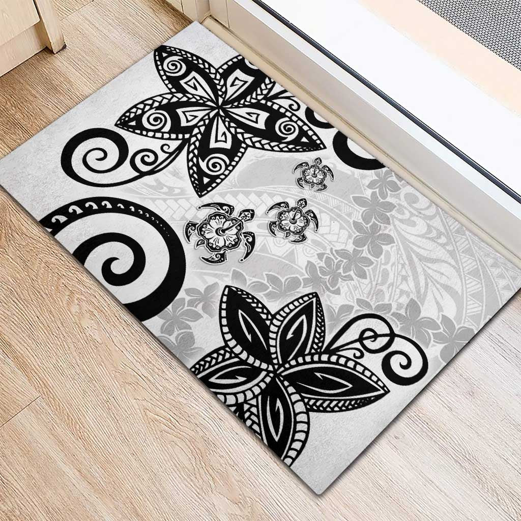 Polynesia Rubber Doormat White Tribal Turtle Floral Pattern