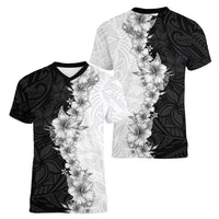 Hawaii Hibiscus Flowers Women V-Neck T-Shirt Grayscale Polynesian Pattern
