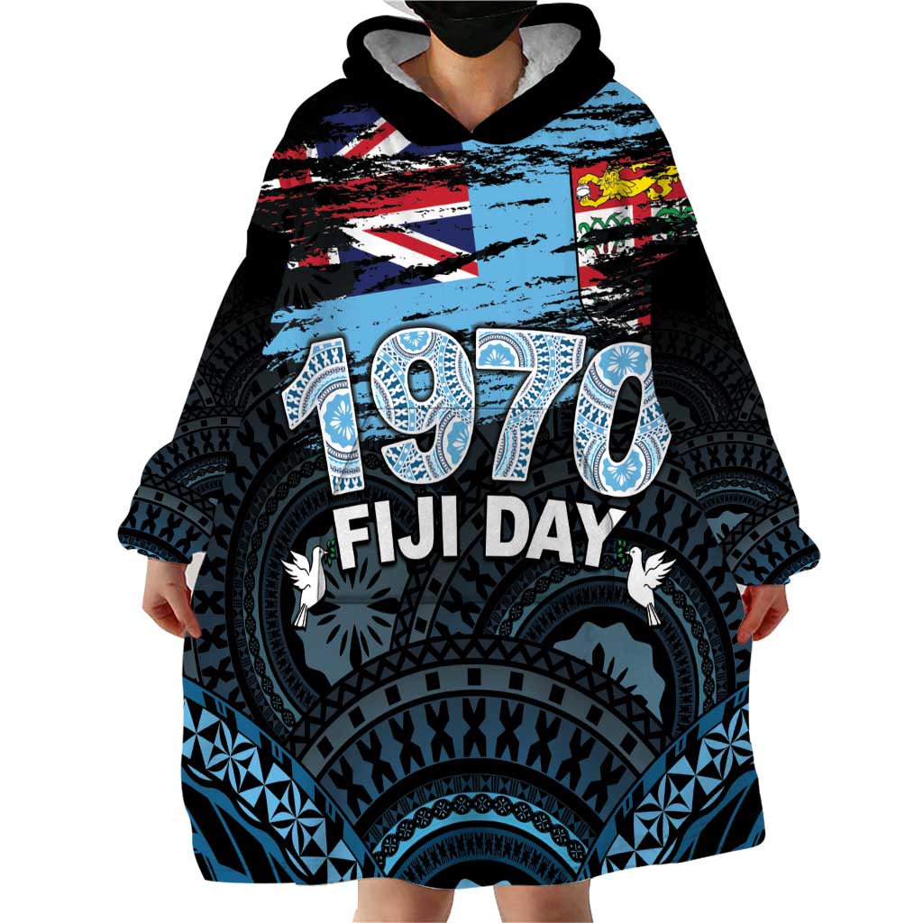 Personalised Happy Fiji Day 1970 Wearable Blanket Hoodie Flag Grunge Style LT05 - Polynesian Pride