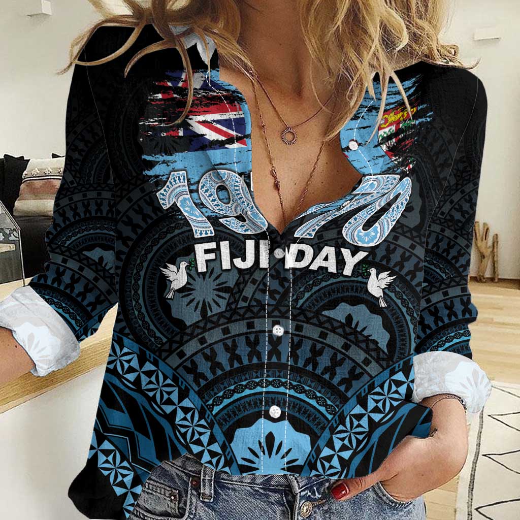 Personalised Happy Fiji Day 1970 Women Casual Shirt Flag Grunge Style LT05 Female Black - Polynesian Pride