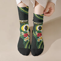 Solomon Islands Western Province Crew Socks Polynesian Pattern With Tropical Flowers LT05 Crew Socks Green - Polynesian Pride