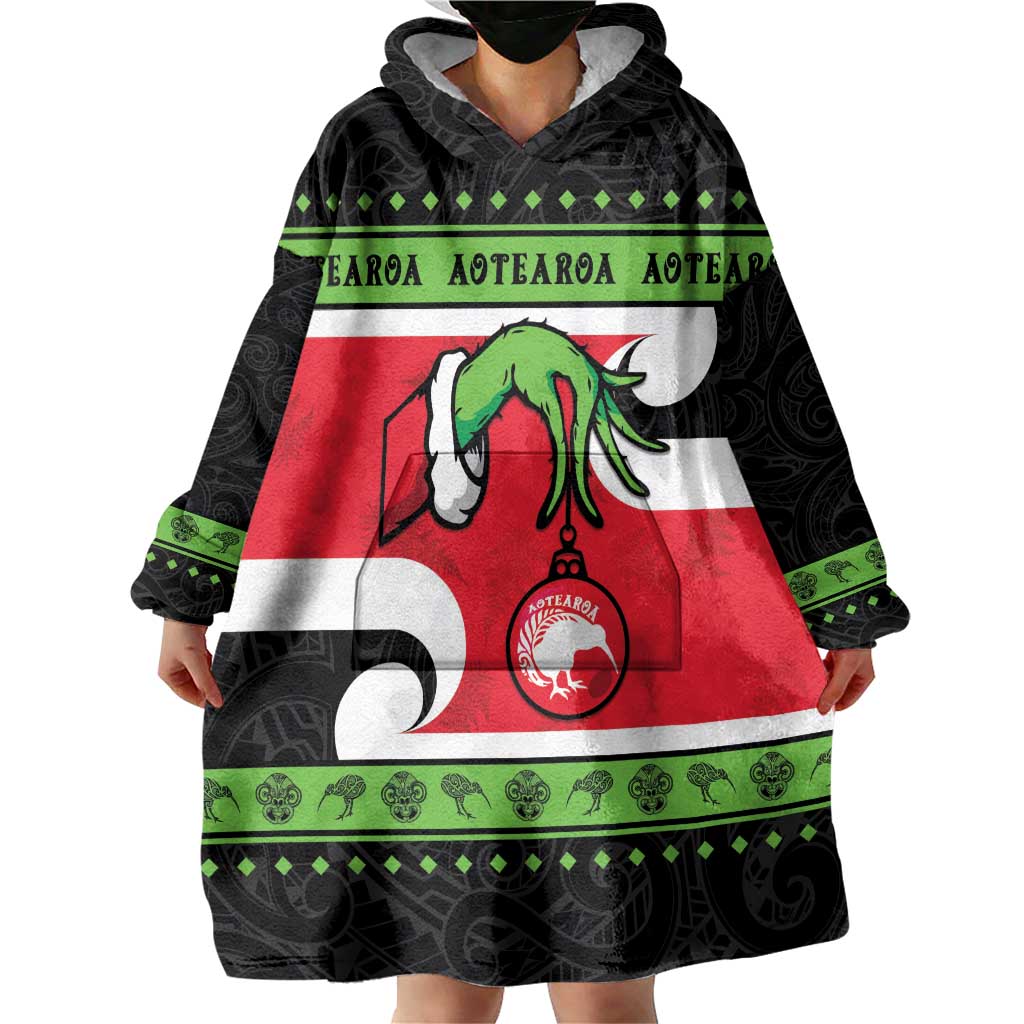 New Zealand Funny Christmas Wearable Blanket Hoodie Maori Tiki LT05 - Polynesian Pride