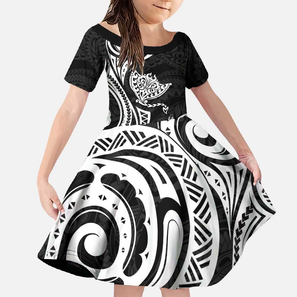 Hawaii Manta Ray Family Matching Off Shoulder Maxi Dress and Hawaiian Shirt Polynesian Art Tattoo LT05 Daughter's Dress Black - Polynesian Pride