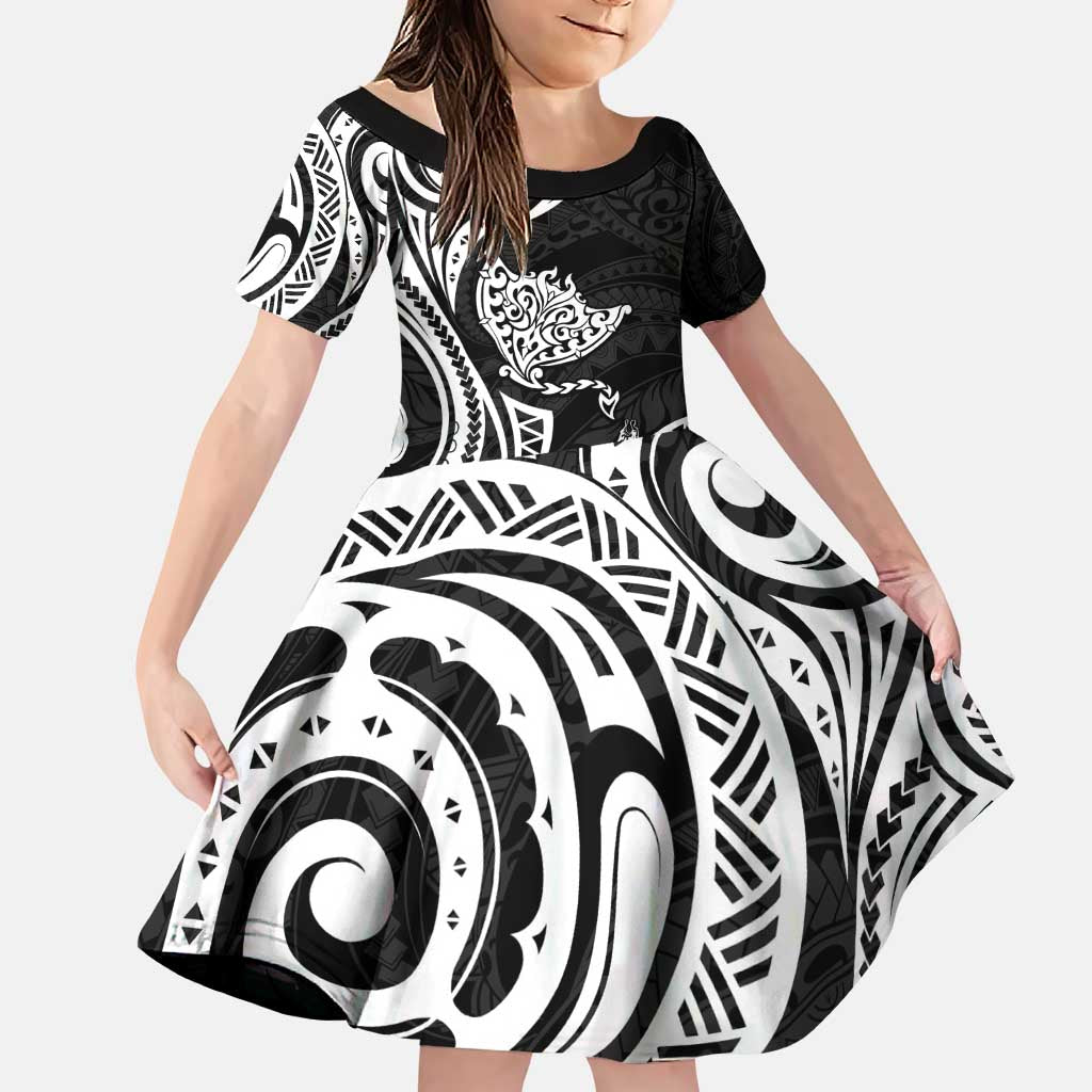 Hawaii Manta Ray Family Matching Puletasi and Hawaiian Shirt Polynesian Art Tattoo LT05 Daughter's Dress Black - Polynesian Pride
