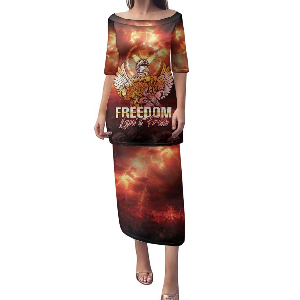 Hawaii Veterans Day Family Matching Puletasi and Hawaiian Shirt May We Never Forget Freedom Isn't Free LT05 Mom's Dress Red - Polynesian Pride