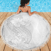 Tokelau White Sunday Beach Blanket Elegant Hibiscus Polynesian Tribal Pattern LT05 - Polynesian Pride