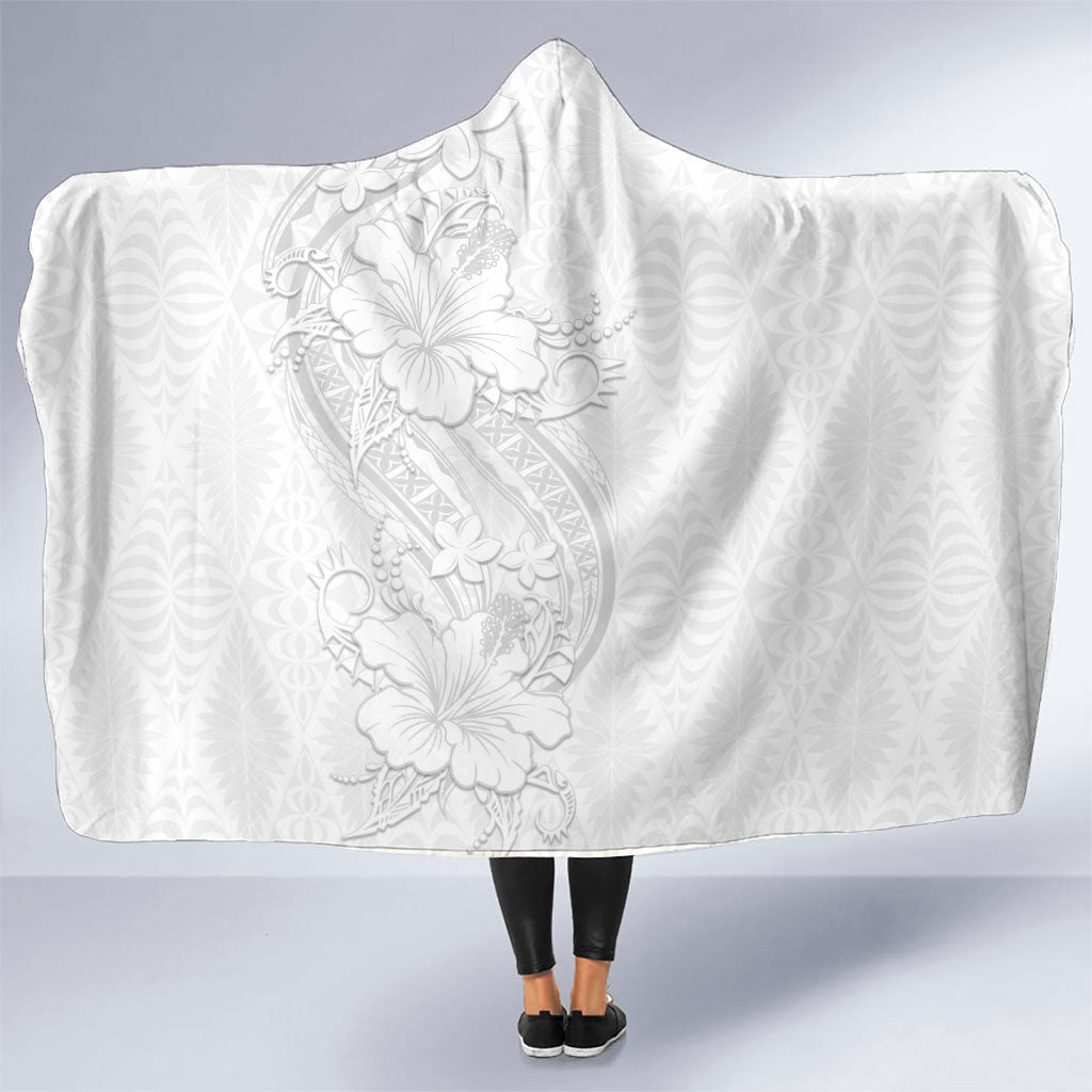 Tokelau White Sunday Hooded Blanket Elegant Hibiscus Polynesian Tribal Pattern LT05 One Size White - Polynesian Pride
