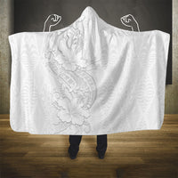 Tokelau White Sunday Hooded Blanket Elegant Hibiscus Polynesian Tribal Pattern LT05 - Polynesian Pride