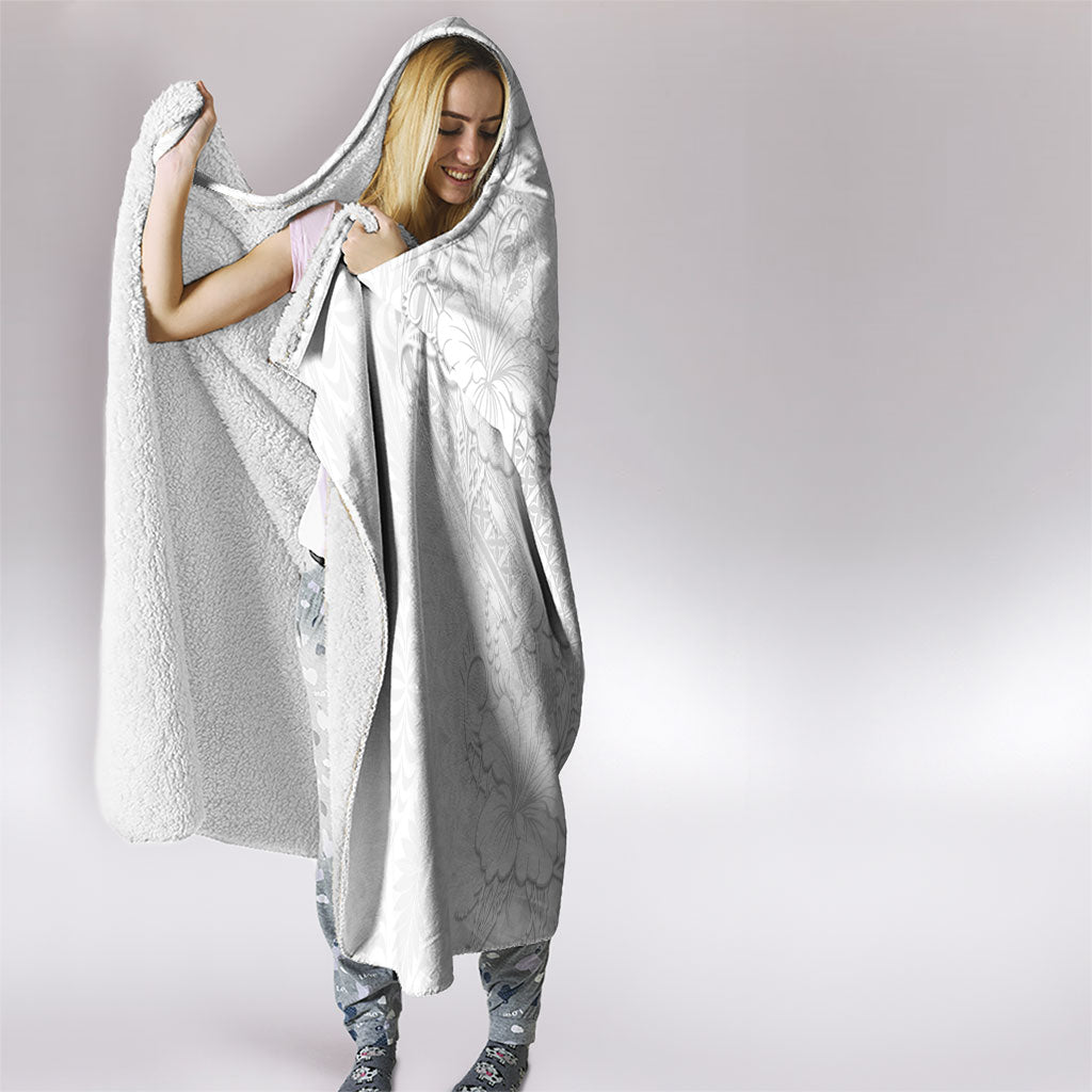 Tokelau White Sunday Hooded Blanket Elegant Hibiscus Polynesian Tribal Pattern LT05 - Polynesian Pride