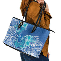 Hawaii Discoverers Day Leather Tote Bag Polynesian Fish Hook With Hibiscus Blue