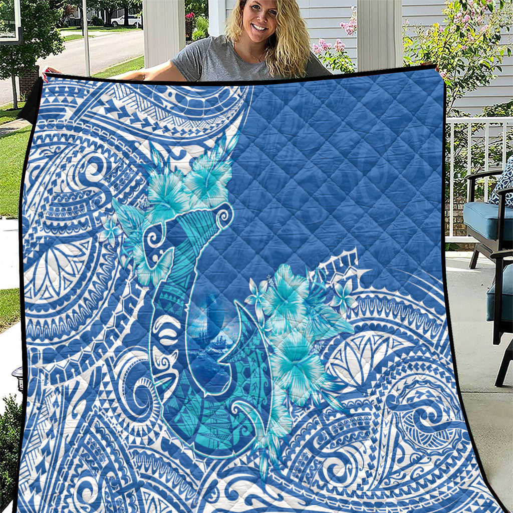 Hawaii Discoverers Day Quilt Polynesian Fish Hook With Hibiscus Blue