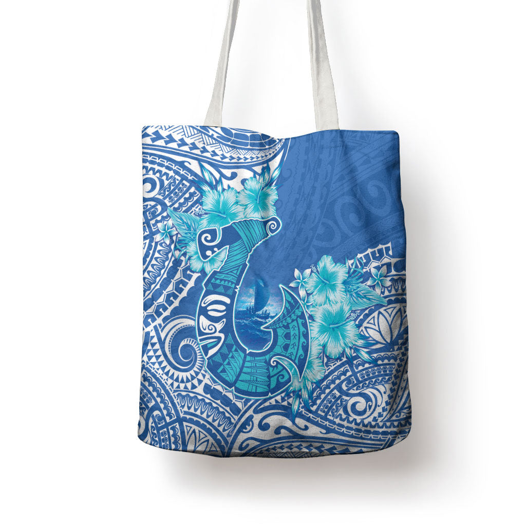 Hawaii Discoverers Day Tote Bag Polynesian Fish Hook With Hibiscus Blue