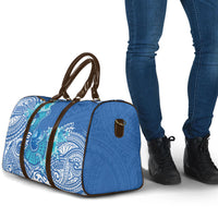 Hawaii Discoverers Day Travel Bag Polynesian Fish Hook With Hibiscus Blue
