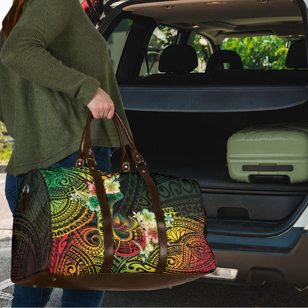 Hawaii Discoverers Day Travel Bag Polynesian Fish Hook With Hibiscus Reggae