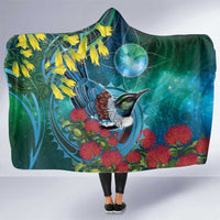 New Zealand Tui Bird Hooded Blanket Maori Koru With Pohutukawa Galaxy Style LT05 One Size Blue - Polynesian Pride