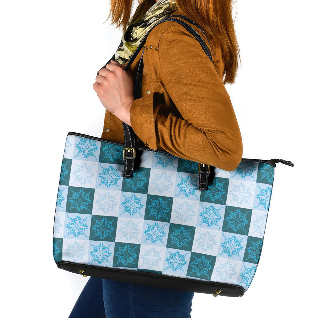 Cyan Manta Ray Hawaiian Quilt Motif Leather Tote Bag LT05 Blue - Polynesian Pride