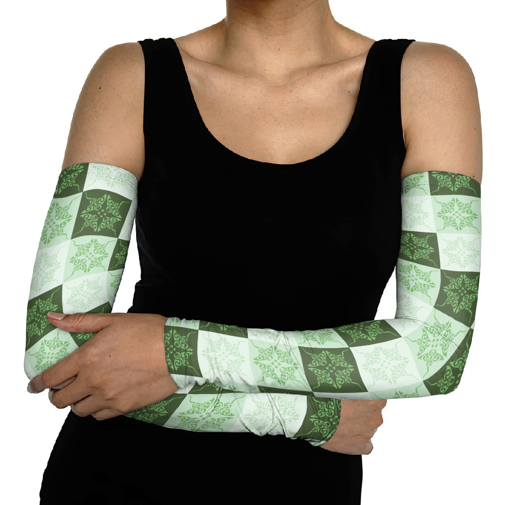 Sage Green Manta Ray Hawaiian Quilt Motif Arm Sleeves LT05 - Polynesian Pride