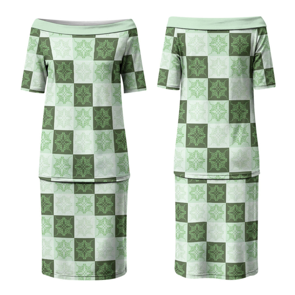 Sage Green Manta Ray Hawaiian Quilt Motif Couples Matching Puletasi and Long Sleeve Button Shirt LT05 - Polynesian Pride