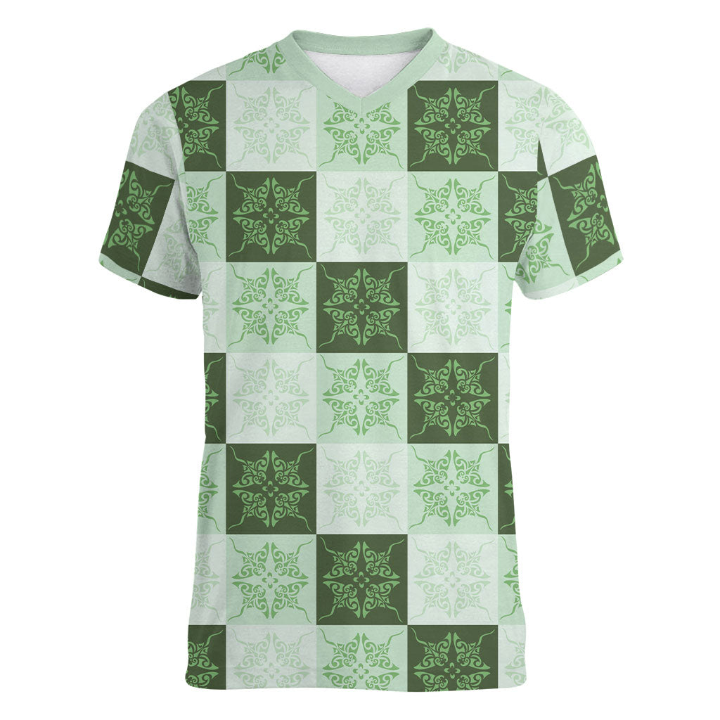 Sage Green Manta Ray Hawaiian Quilt Motif Women V-Neck T-Shirt LT05 Female Green - Polynesian Pride