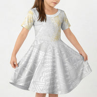 Niue White Sunday Kid Short Sleeve Dress Niuean Hiapo With Puakenikeni Lei LT05 KID White - Polynesian Pride