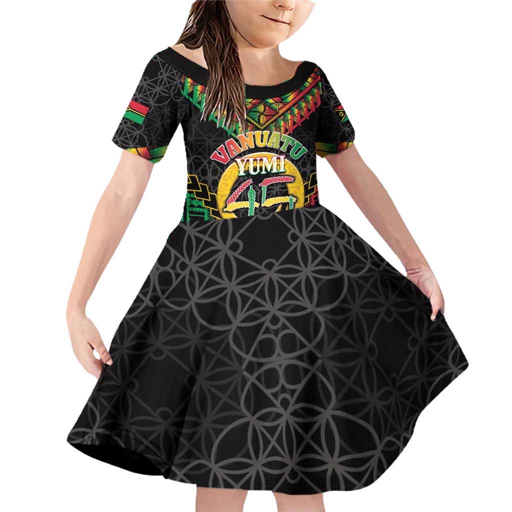 Vanuatu 45th Anniversary Independence Day Family Matching Off Shoulder Short Dress and Hawaiian Shirt Melanesian Warrior With Sand Drawing Pattern LT05 Daughter's Dress Black - Polynesian Pride