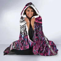 New Zealand Aotearoa Hooded Blanket Maori Hei Rehua Paua Shell Glitter Pink LT05 - Polynesian Pride