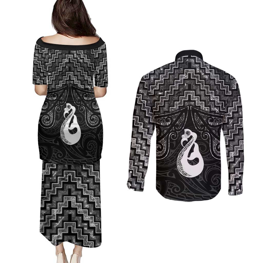 New Zealand Maori Couples Matching Puletasi and Long Sleeve Button Shirt Poutama Manaia Black Paua Shell LT05 - Polynesian Pride