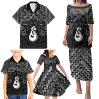 New Zealand Maori Family Matching Puletasi and Hawaiian Shirt Poutama Manaia Black Paua Shell LT05 - Polynesian Pride