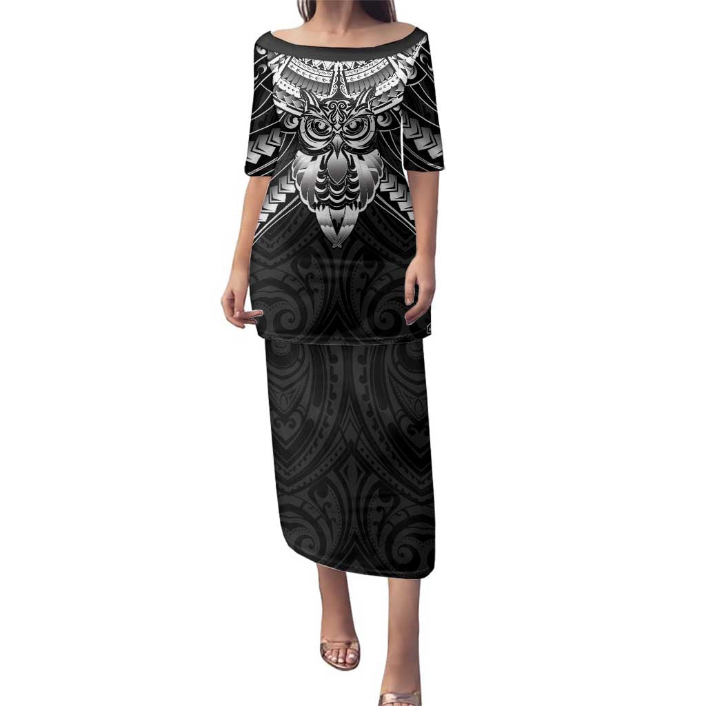 New Zealand Morepork Family Matching Puletasi and Hawaiian Shirt Maori Pattern Black LT05 Mom's Dress Black - Polynesian Pride