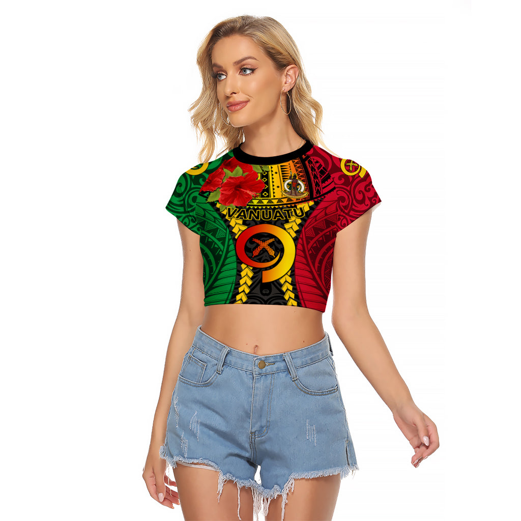 Personalized Vanuatu Raglan Cropped T Shirt Vanuatuan Coat Of Arms Mix Pig Tusk Poynesian Pattern LT05 Female Reggae - Polynesian Pride