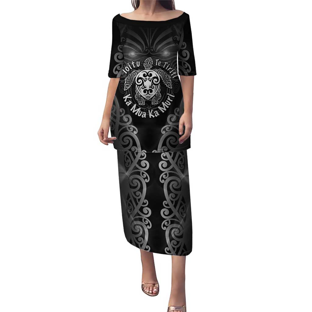 Aotearoa Toitu Te Tiriti Family Matching Puletasi and Hawaiian Shirt Ka Mua Ka Muri LT05 Mom's Dress Black - Polynesian Pride