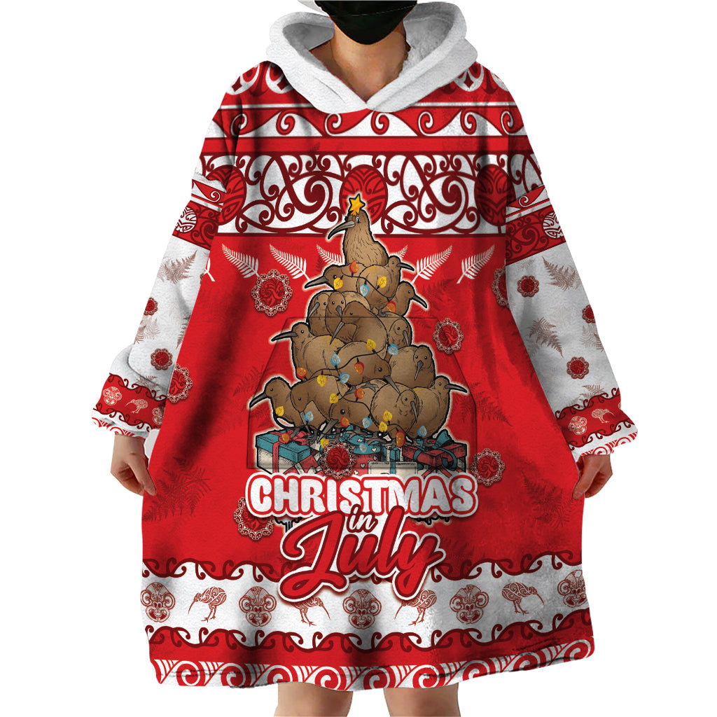Personalised New Zealand Christmas In July Wearable Blanket Hoodie Maori Kiwi Xmas Tree - Red LT05 - Polynesian Pride