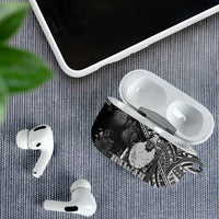 Hawaii King Kamehameha AirPods Case With Hawaiian Ipu Motifs Black Version