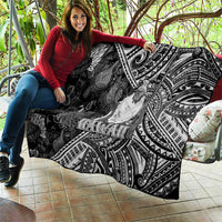 Hawaii King Kamehameha Quilt With Hawaiian Ipu Motifs Black Version