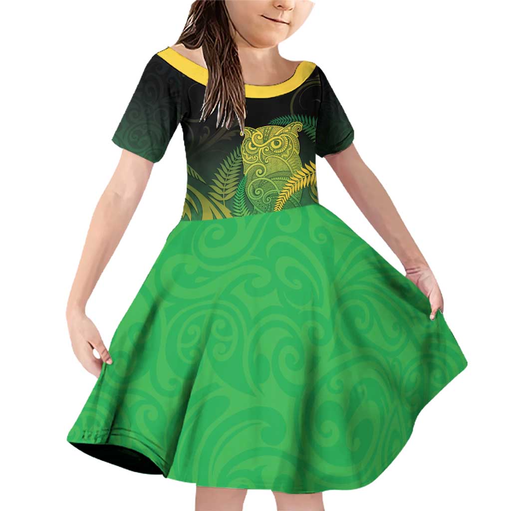 New Zealand Aotearoa Ruru Family Matching Off Shoulder Short Dress and Hawaiian Shirt Maori Fern Art Green LT05 Daughter's Dress Green - Polynesian Pride