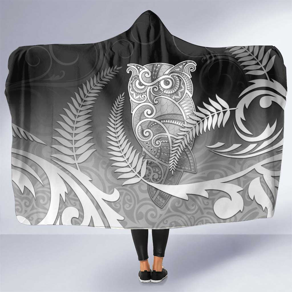 New Zealand Aotearoa Ruru Hooded Blanket Maori Fern Art Black LT05 One Size Black - Polynesian Pride