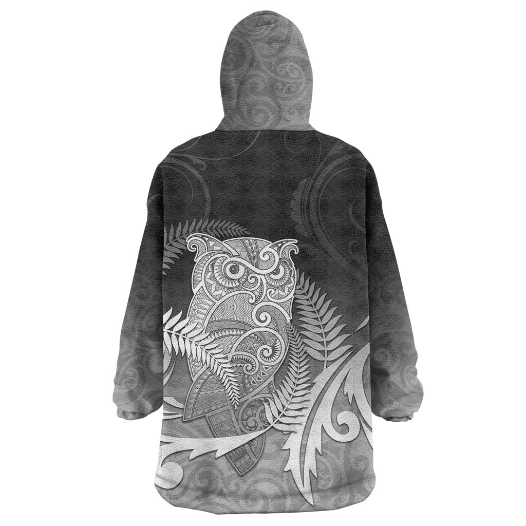 New Zealand Aotearoa Ruru Wearable Blanket Hoodie Maori Fern Art Black LT05 - Polynesian Pride