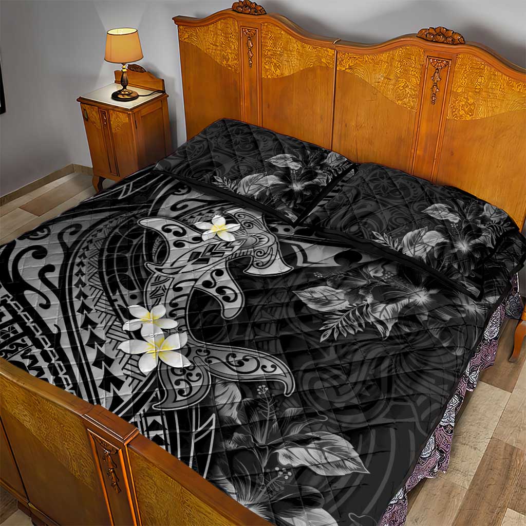 Polynesia Hammerhead Shark Quilt Bed Set Tropical Flowers Tribal Pattern Black