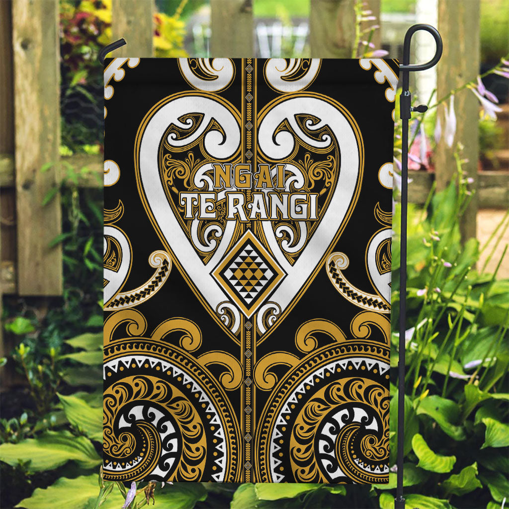 Aotearoa Ngai Te Rangi Garden Flag Maori Tribal Pattern LT05 Garden Flag Gold - Polynesian Pride