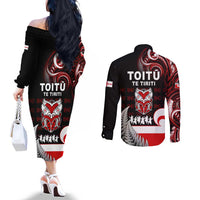 Aotearoa Toitu He Whakaputanga Couples Matching Off The Shoulder Long Sleeve Dress and Long Sleeve Button Shirt Toitu Te Tiriti O Waitangi LT05 - Polynesian Pride