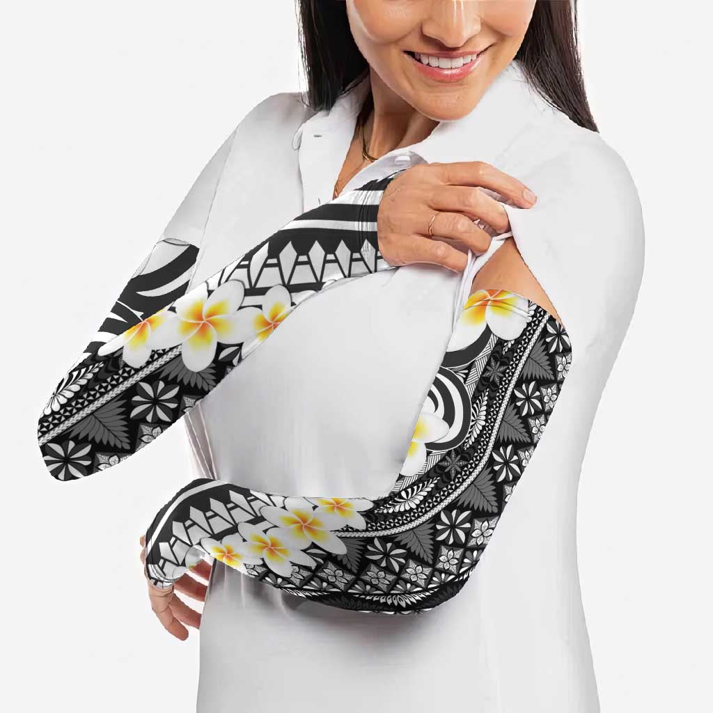 Black Vintage Tonga Ngatu Pattern With Plumeria Arm Sleeves - Polynesian Pride