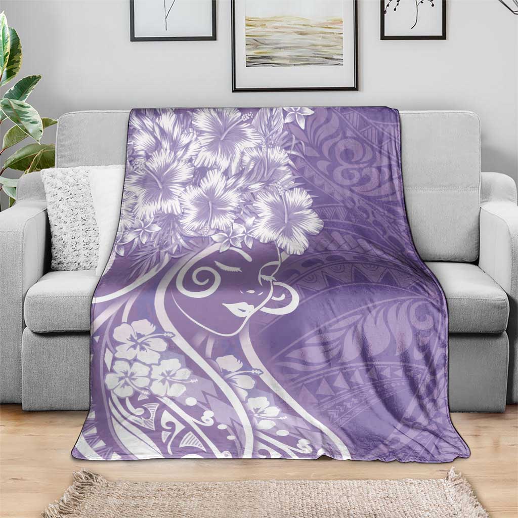 Polynesian Women's Day Blanket Purple Hibiscus Flowers With Polynesian Pattern