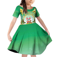 Cook Islands Christmas Family Matching Off Shoulder Short Dress and Hawaiian Shirt Seashell Santa Beach Vibes LT05 Daughter's Dress Green - Polynesian Pride