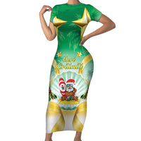 Cook Islands Christmas Family Matching Short Sleeve Bodycon Dress and Hawaiian Shirt Seashell Santa Beach Vibes LT05 Mom's Dress Green - Polynesian Pride