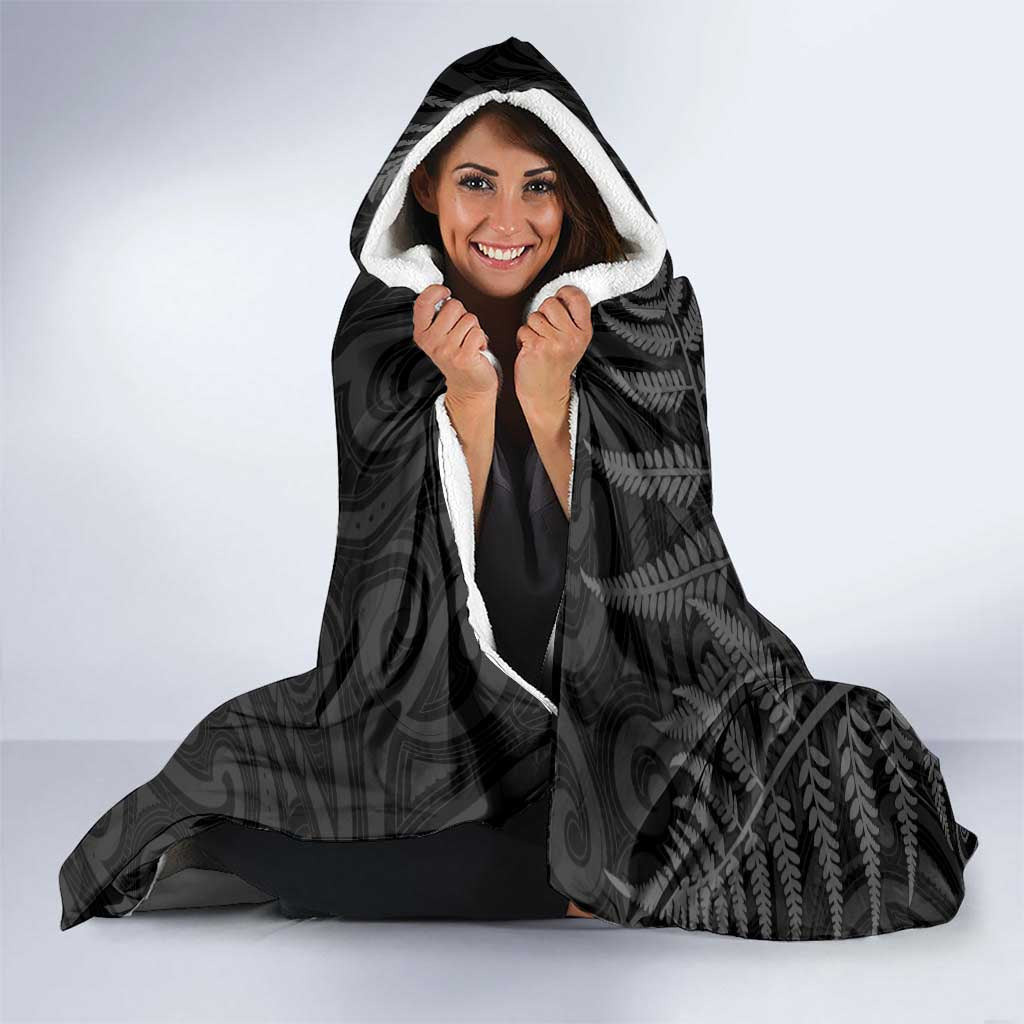 New Zealand Chur Bro Hooded Blanket Maori Koru With Silver Fern